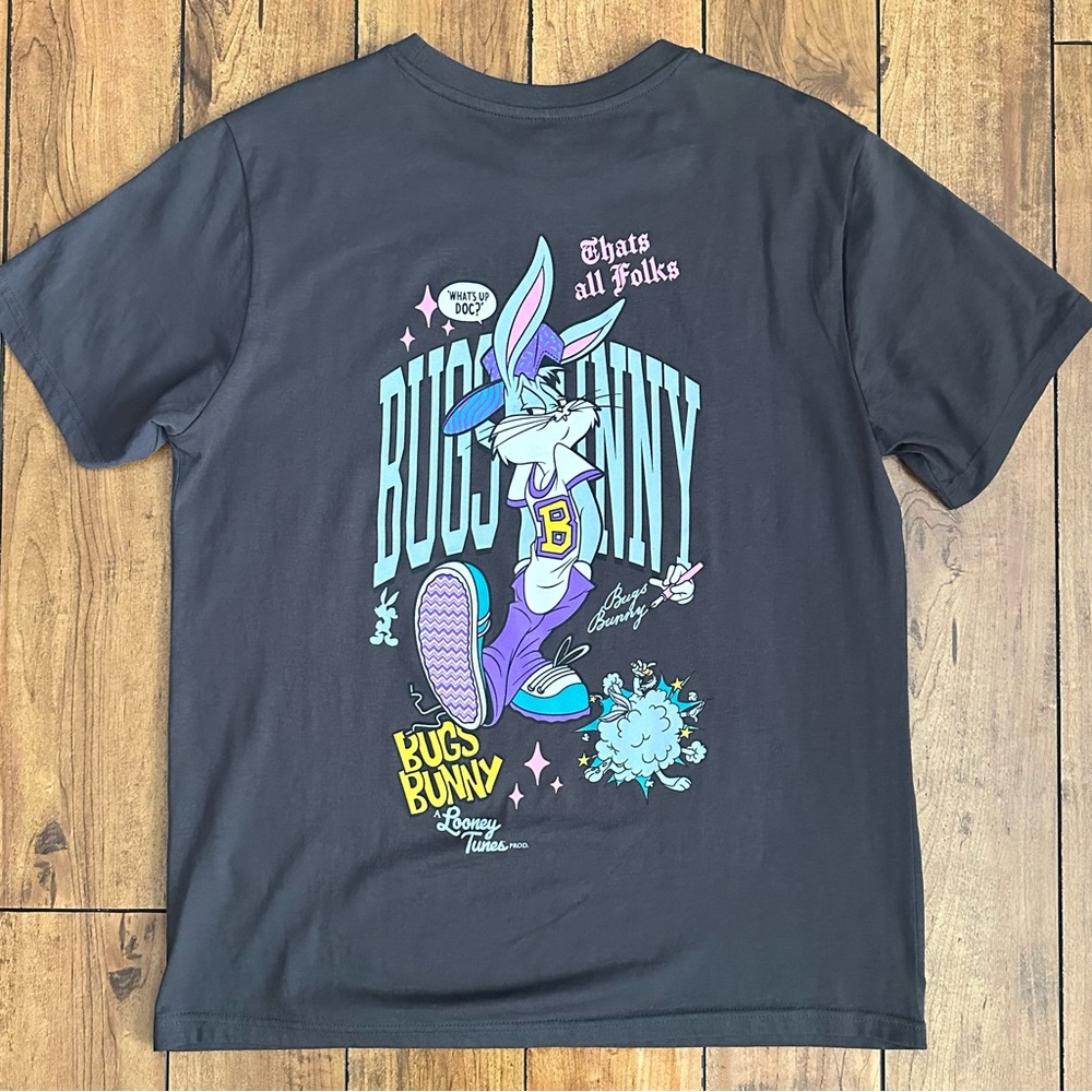 Looney Tunes Tee Medium